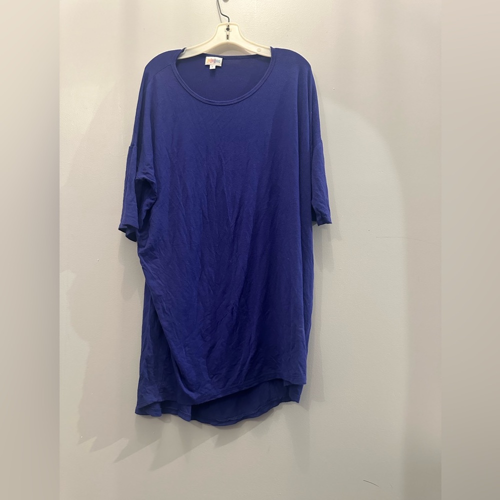 Great condition Lularoe Irma Size Small.